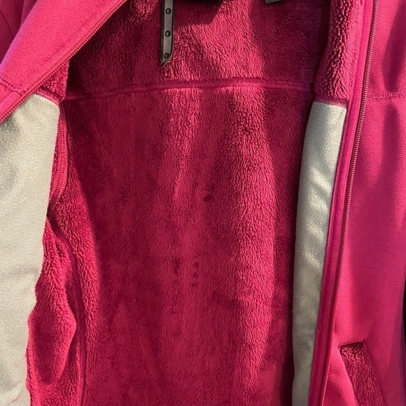 Women’s Marmot Hooded Fleece - Picture 5 of 8
